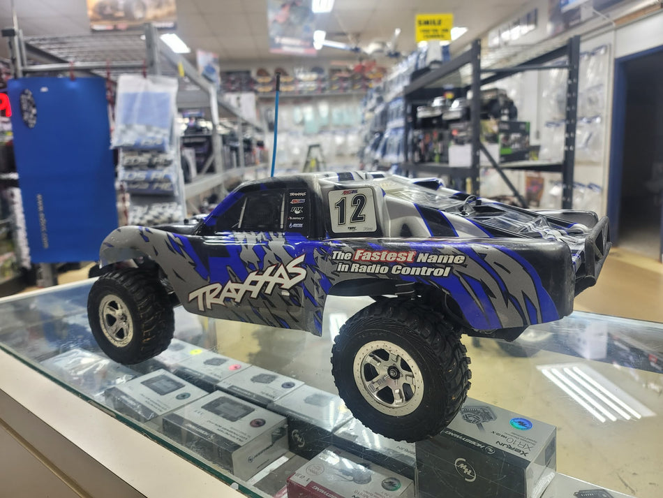Nice Used Traxxas Slash 2wd Brushed