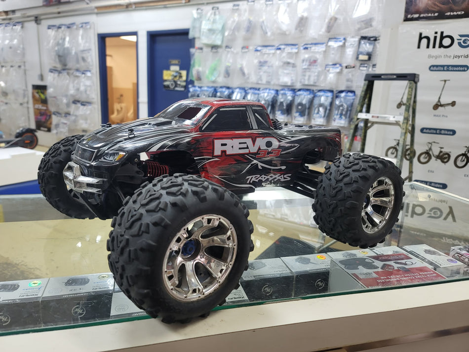 Used RTR Traxxas Revo 3.3