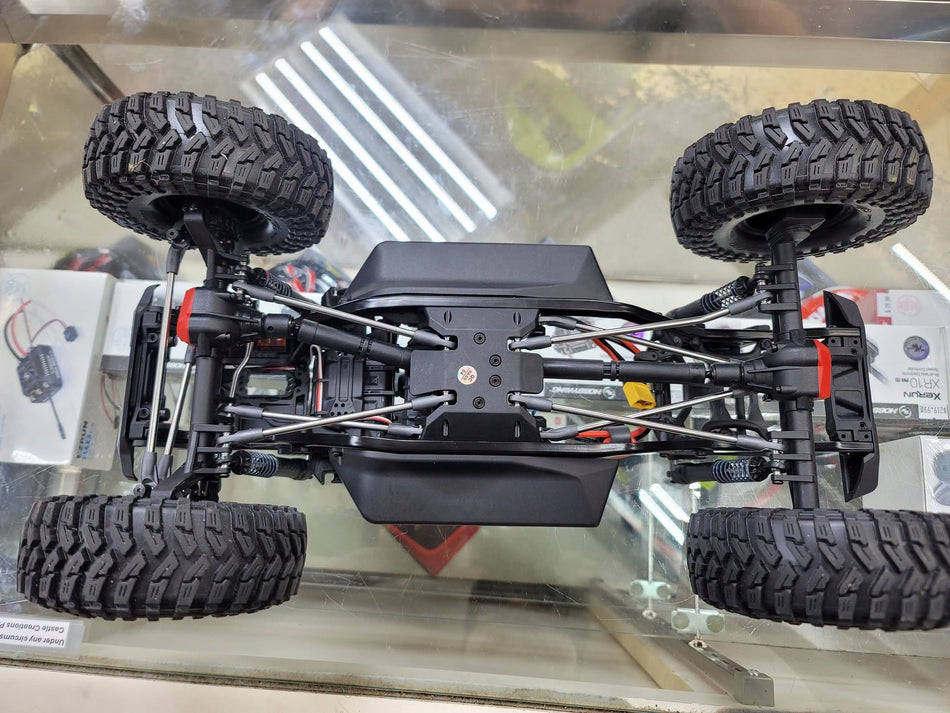 Like New Axial SCX103 Coyote