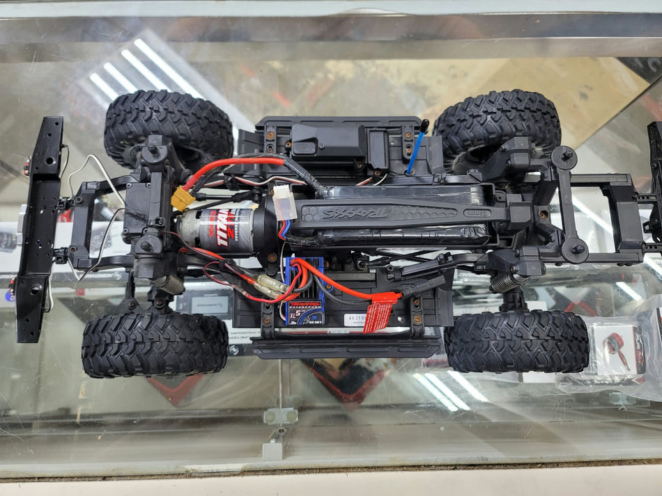 Used Traxxas TRX-4 RTR W/ 3s Lipo and Charger
