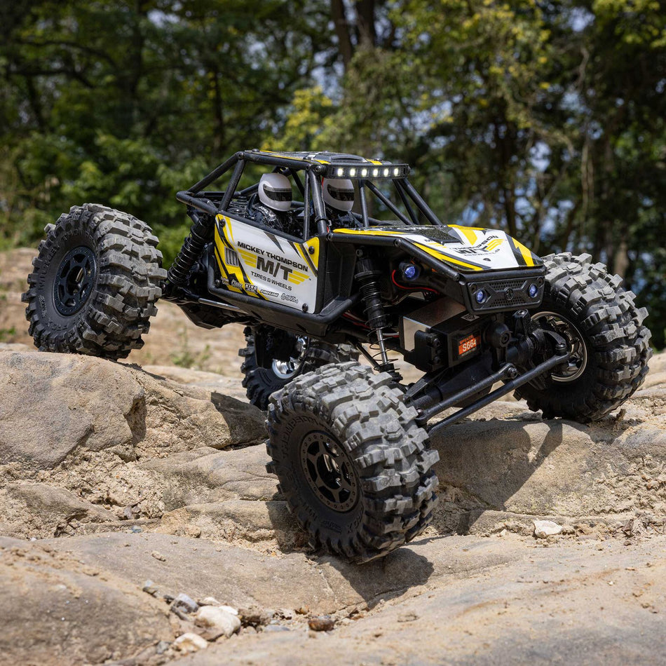 Axial 1/18 UTB18 Capra 4WS 4X4 RTR Brushed Rock Crawler (Battery & Charger Included), Yellow